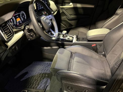 Used 2023 Audi Q5 e Premium Plus w/ Premium Plus Package image 5