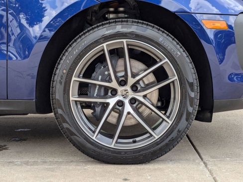 Certified 2025 Porsche Macan image 29