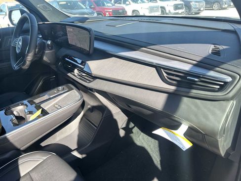 New 2026 Buick Enclave Preferred image 28