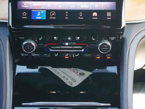 Certified 2022 Jeep Grand Cherokee Summit AWD/4WD image 6