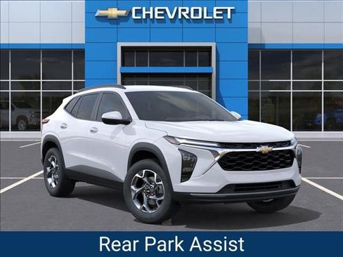 New 2026 Chevrolet Trax LT image 8