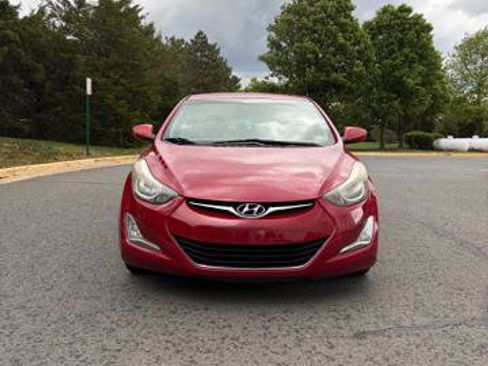 Used 2016 Hyundai Elantra SE w/ Option Group 02 FWD image 5