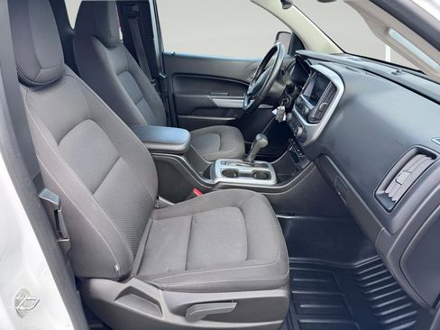 Used 2021 Chevrolet Colorado LT w/ Fleet Safety Package image 22