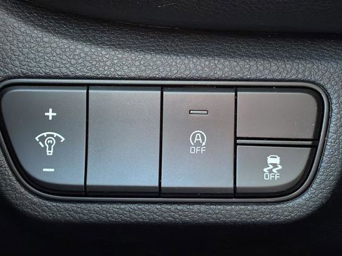 Used 2026 Kia Seltos LX FWD image 38