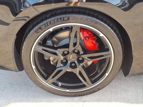 Used 2024 Chevrolet Corvette Stingray Coupe RWD image 13