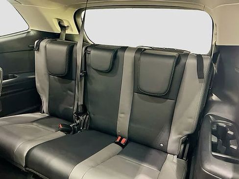 Used 2024 Subaru Ascent Onyx Edition image 14