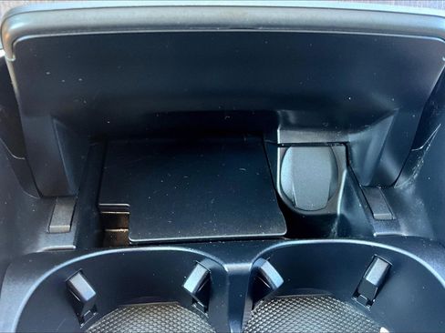 Used 2022 Mercedes-Benz GLC 300 w/ Premium Package Lite image 23