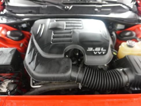 Used 2021 Dodge Challenger SXT w/ Driver Convenience Group RWD image 26