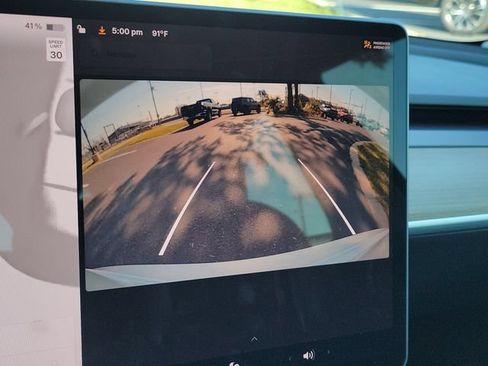 Used 2023 Tesla Model 3 Standard Range RWD image 17