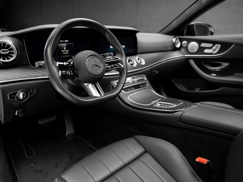 Used 2023 Mercedes-Benz E 450 Coupe image 2