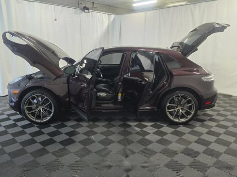 Certified 2024 Porsche Macan GTS AWD/4WD image 12