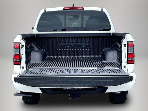 Used 2026 Nissan Frontier SV w/ Tow Package AWD/4WD image 6