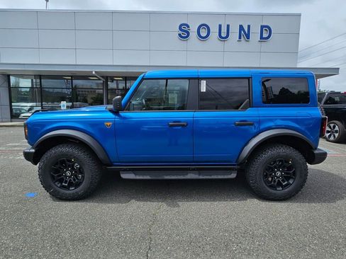 New 2026 Ford Bronco Badlands AWD/4WD image 2