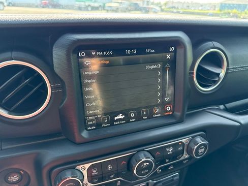 Used 2020 Jeep Gladiator Overland AWD/4WD image 30