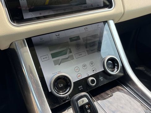 Used 2019 Land Rover Range Rover Sport HSE AWD/4WD image 26