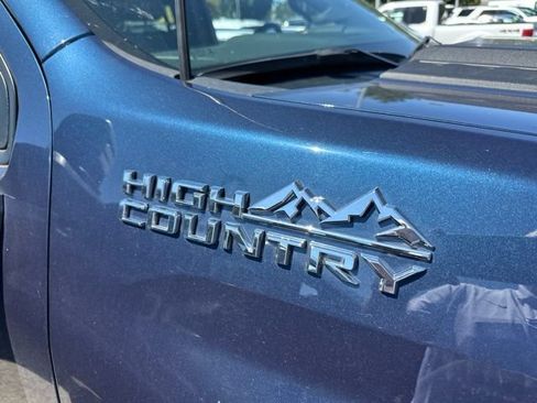Used 2022 Chevrolet Silverado 3500 High Country w/ Z71 Off-Road Package AWD/4WD image 12