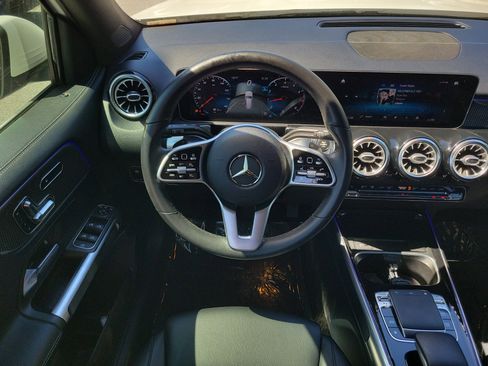 Certified 2020 Mercedes-Benz GLB 250 GLB 250 image 16