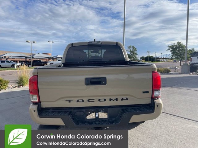 Used 2019 Toyota Tacoma TRD Sport w/ Technology Package AWD/4WD image 8