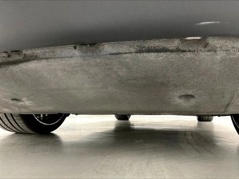 Used 2018 Porsche Panamera 4 AWD/4WD image 48