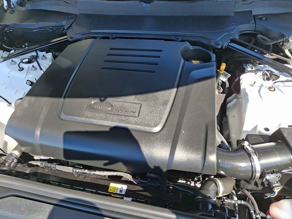 Certified 2026 Land Rover Discovery S AWD/4WD image 26