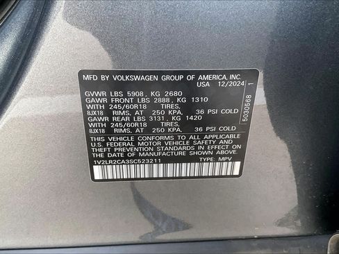 Used 2025 Volkswagen Atlas SE AWD/4WD image 32