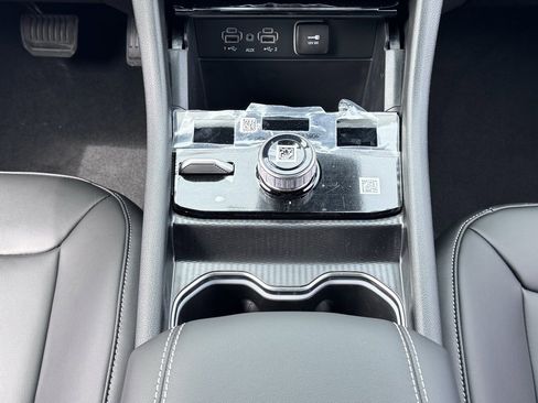 New 2025 Jeep Grand Cherokee L Limited w/ Black Appearance Package image 24