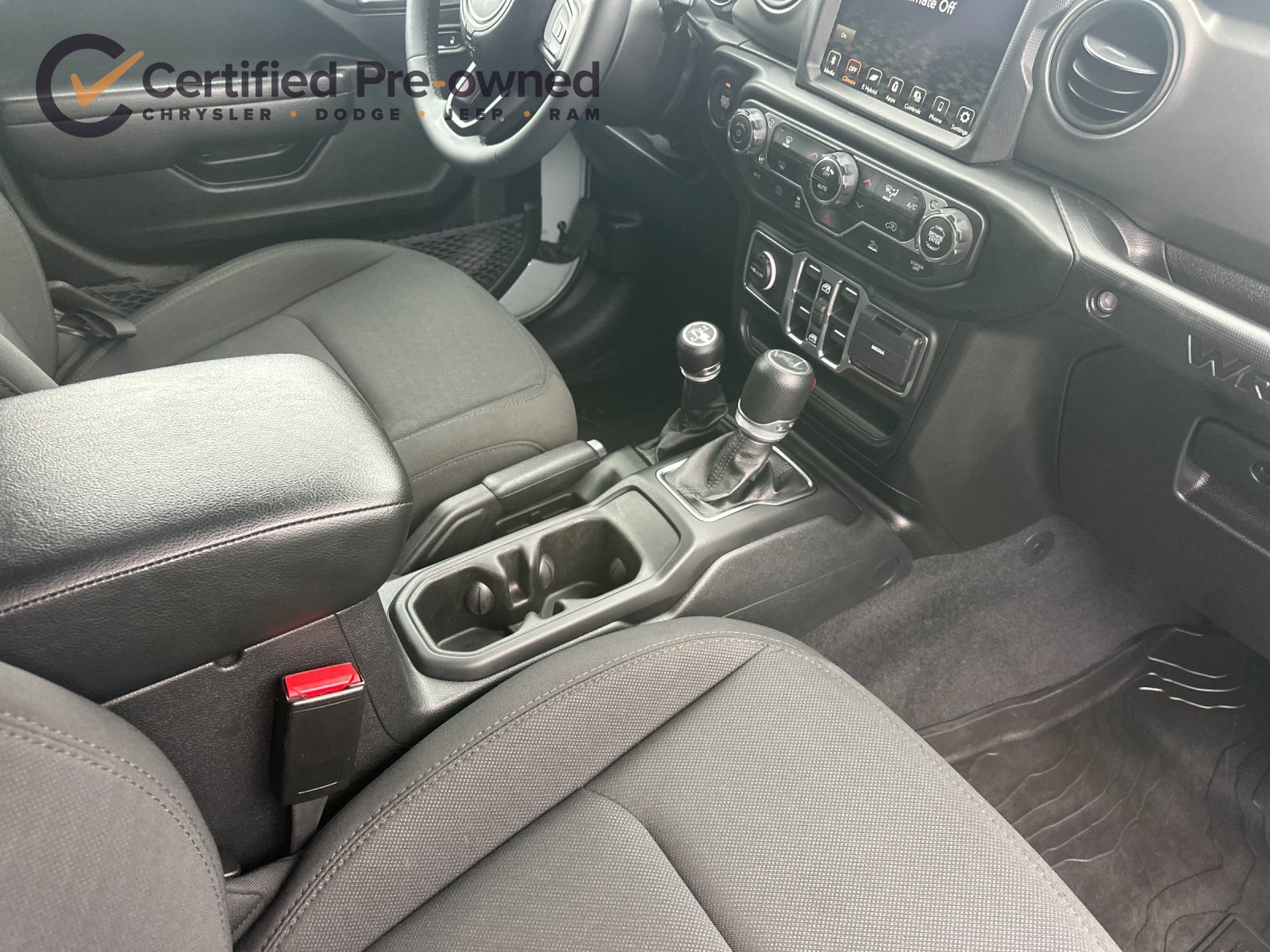 Used 2023 Jeep Wrangler Unlimited w/ Sun & Screen Package AWD/4WD image 17