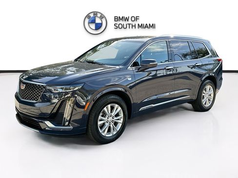 Used 2025 Cadillac XT6 Luxury image 3