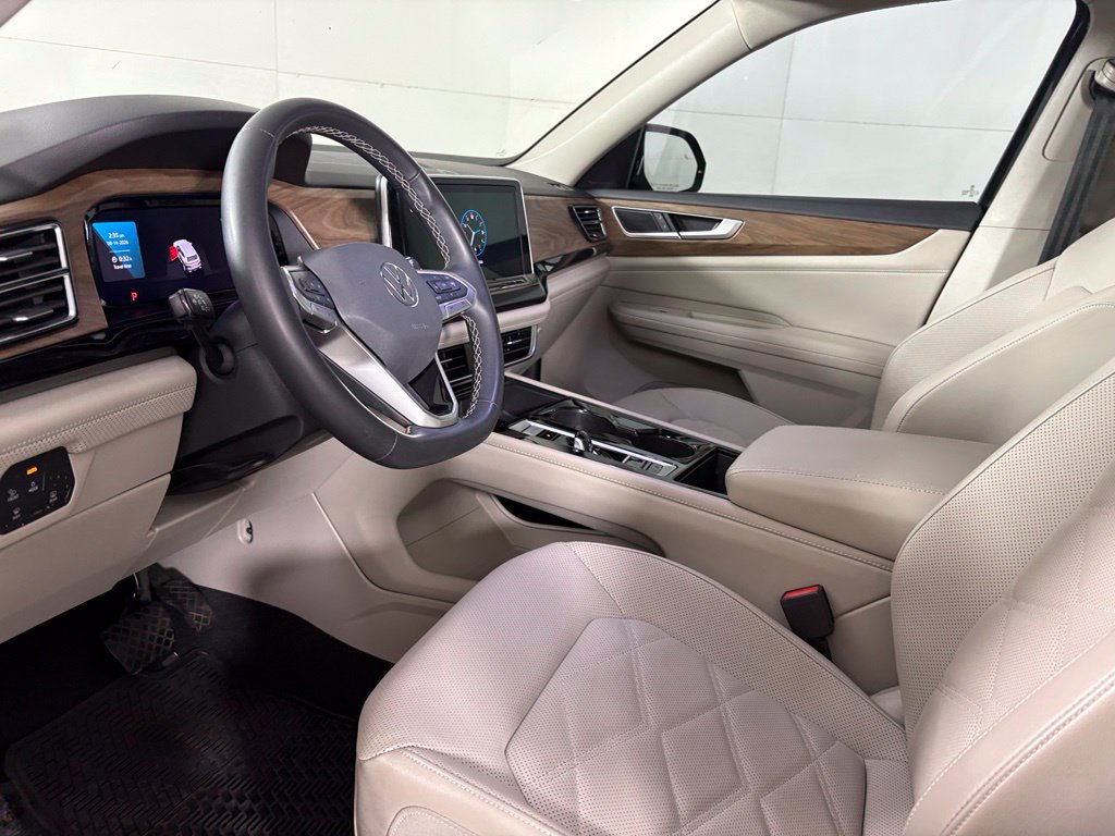 Used 2024 Volkswagen Atlas SE FWD image 23