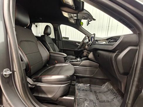 Used 2023 Ford Escape ST-Line AWD/4WD image 22