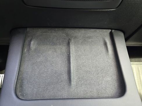 Used 2021 Tesla Model Y Long Range image 24