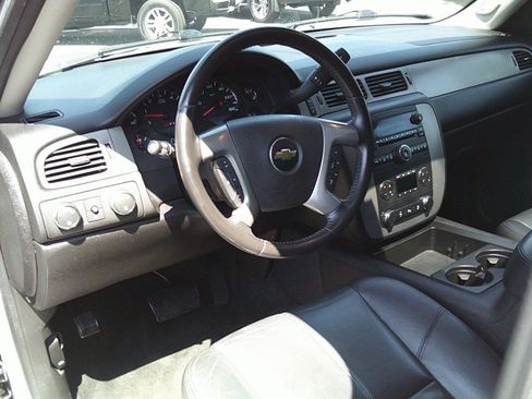 Used 2013 Chevrolet Suburban LT w/ Suspension Package, Off-Road AWD/4WD image 28