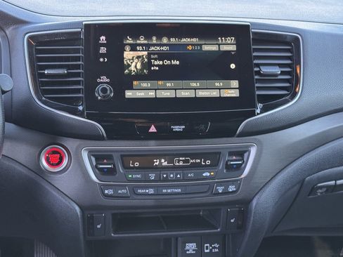 Used 2022 Honda Passport TrailSport image 27