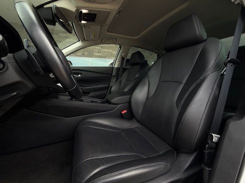 Used 2024 Honda Accord Touring image 4