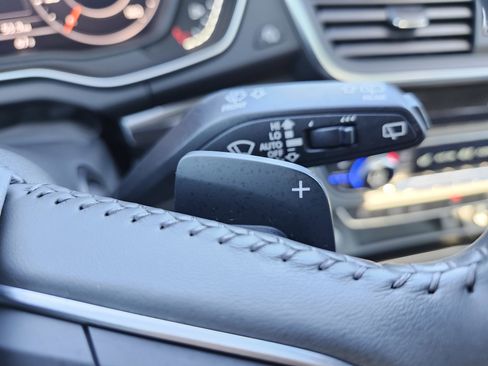 Used 2019 Audi Q5 2.0T Premium Plus w/ Premium Plus Package image 11