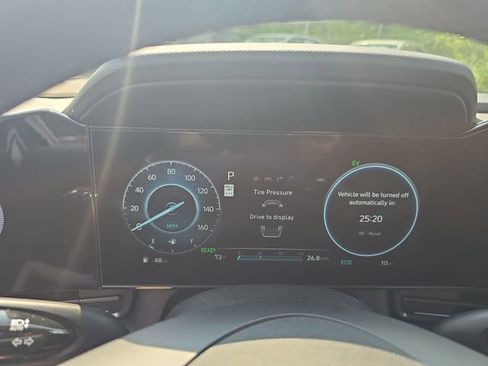 New 2025 Hyundai Elantra SEL image 15