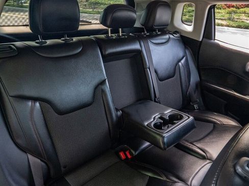 Used 2021 Jeep Compass Trailhawk image 39