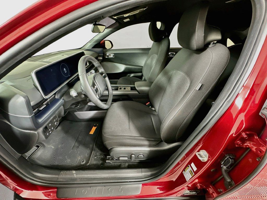 Used 2023 Hyundai Ioniq 6 SE RWD image 20