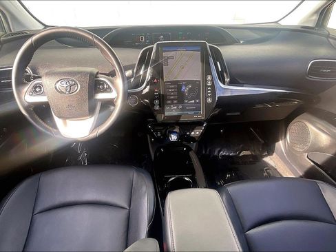 Used 2019 Toyota Prius Prime Premium image 19