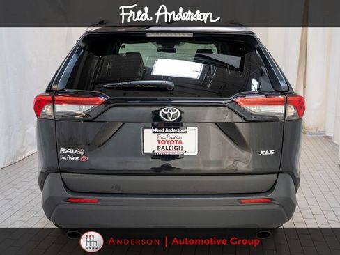 Used 2025 Toyota RAV4 XLE FWD image 4
