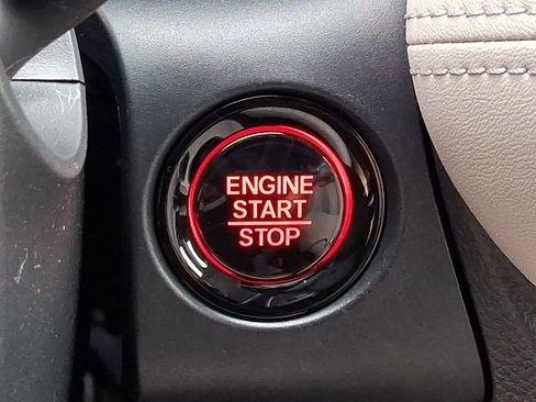 Used 2024 Honda HR-V LX image 24