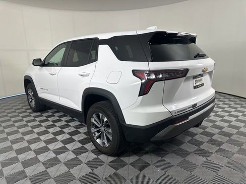 Used 2025 Chevrolet Equinox LT AWD/4WD image 5