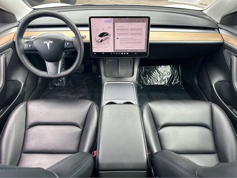 Used 2023 Tesla Model 3 Standard Range RWD image 3