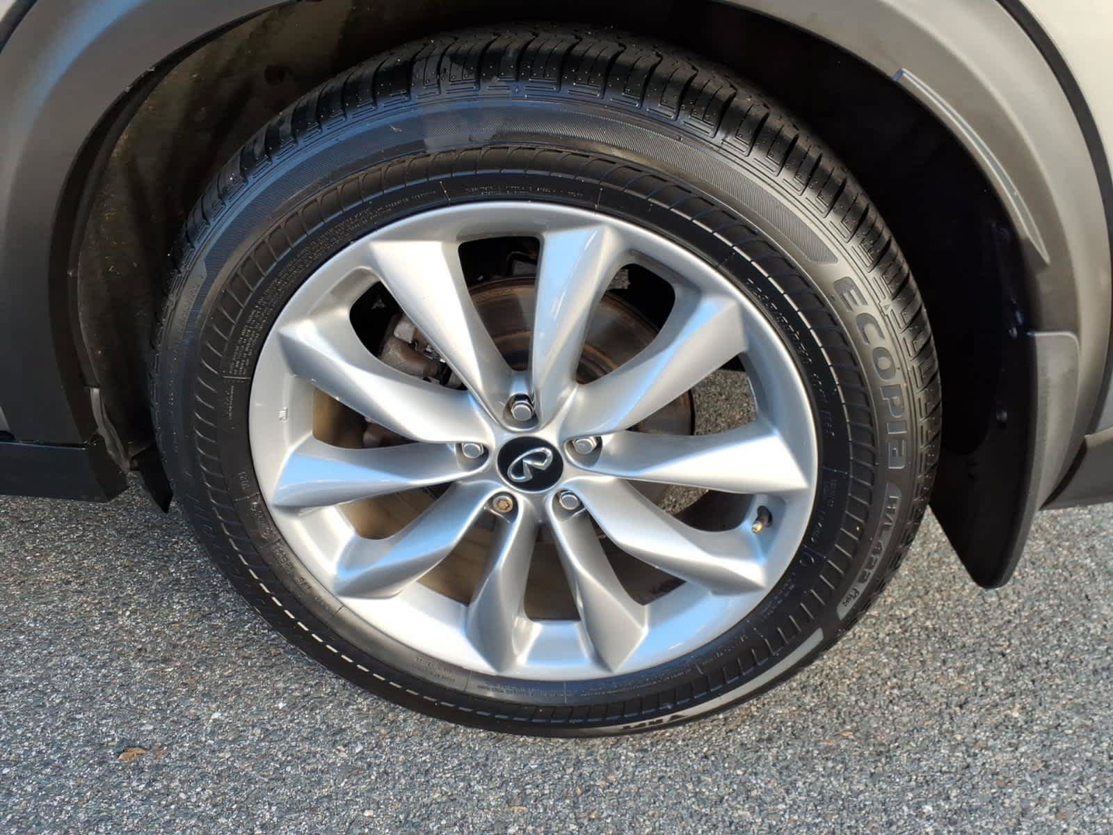 Used 2021 INFINITI QX50 Luxe w/ Cargo Package AWD/4WD image 9