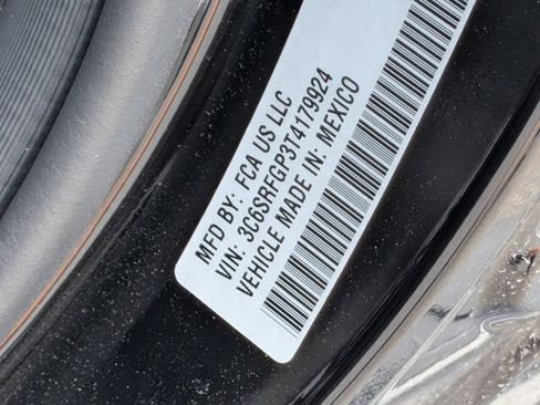 New 2026 RAM 1500 Express AWD/4WD image 36