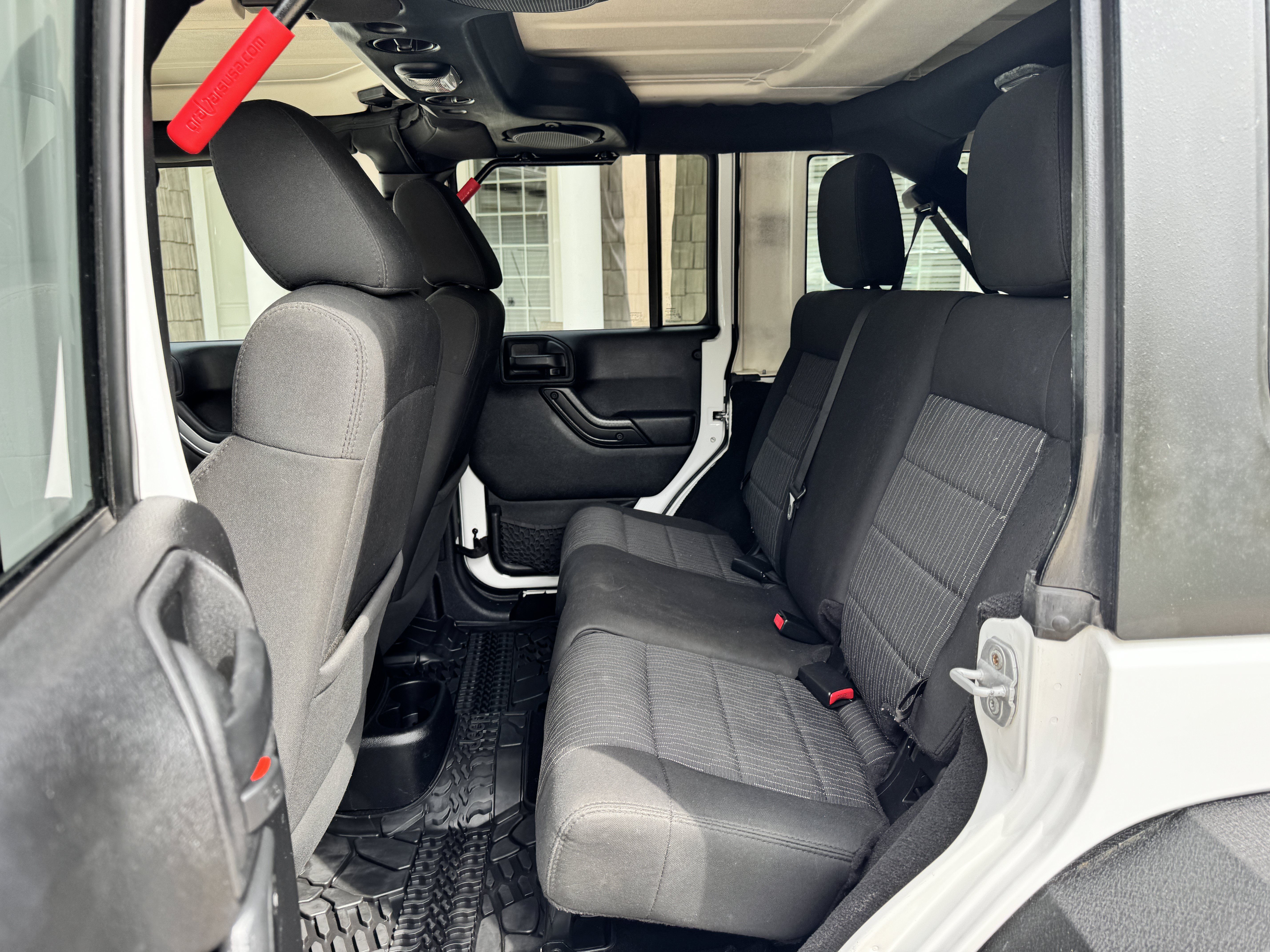 Used 2012 Jeep Wrangler Unlimited Sport AWD/4WD image 14