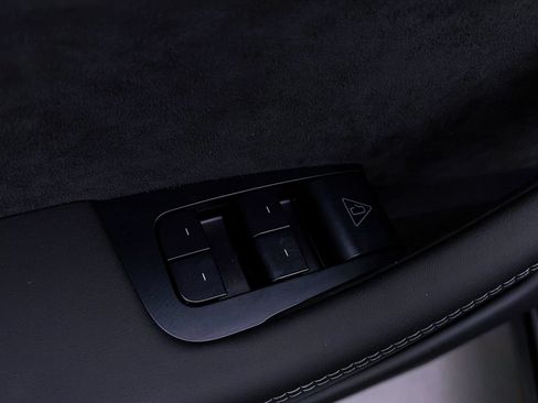 Used 2026 Tesla Model Y Long Range RWD image 18