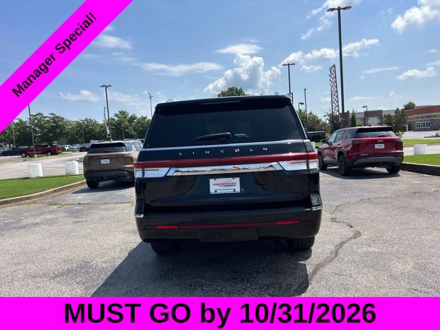 Used 2024 Lincoln Navigator Reserve AWD/4WD image 4