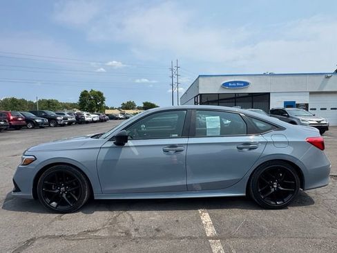 Used 2024 Honda Civic Sport image 5