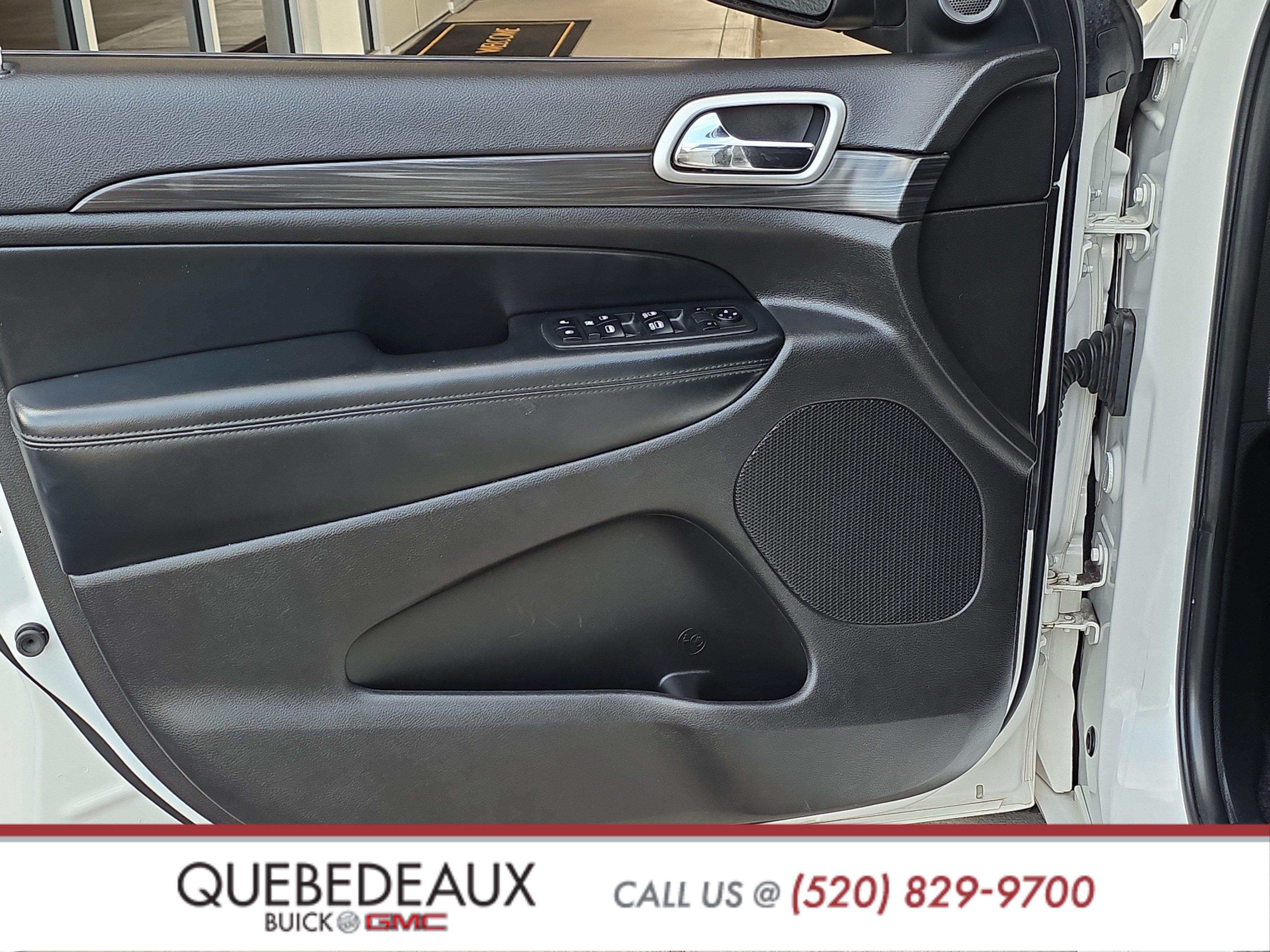 Used 2019 Jeep Grand Cherokee Altitude RWD image 9